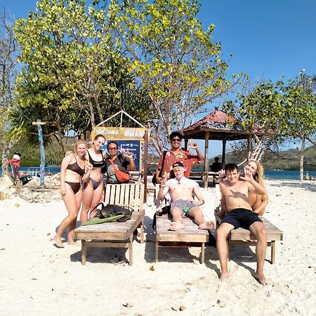 T&T Homestay Kuta  ภายนอก รูปภาพ