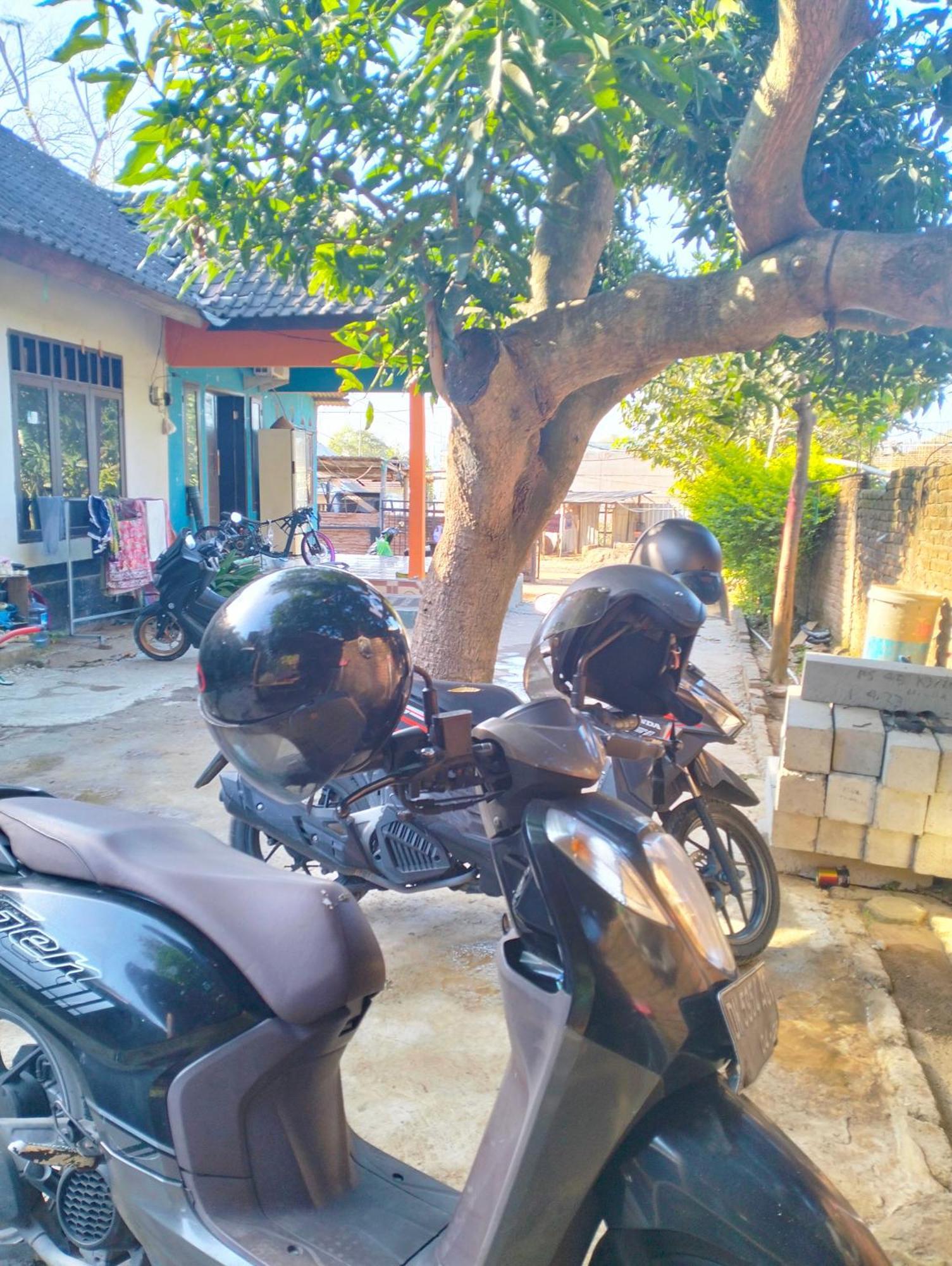 T&T Homestay Kuta  ภายนอก รูปภาพ