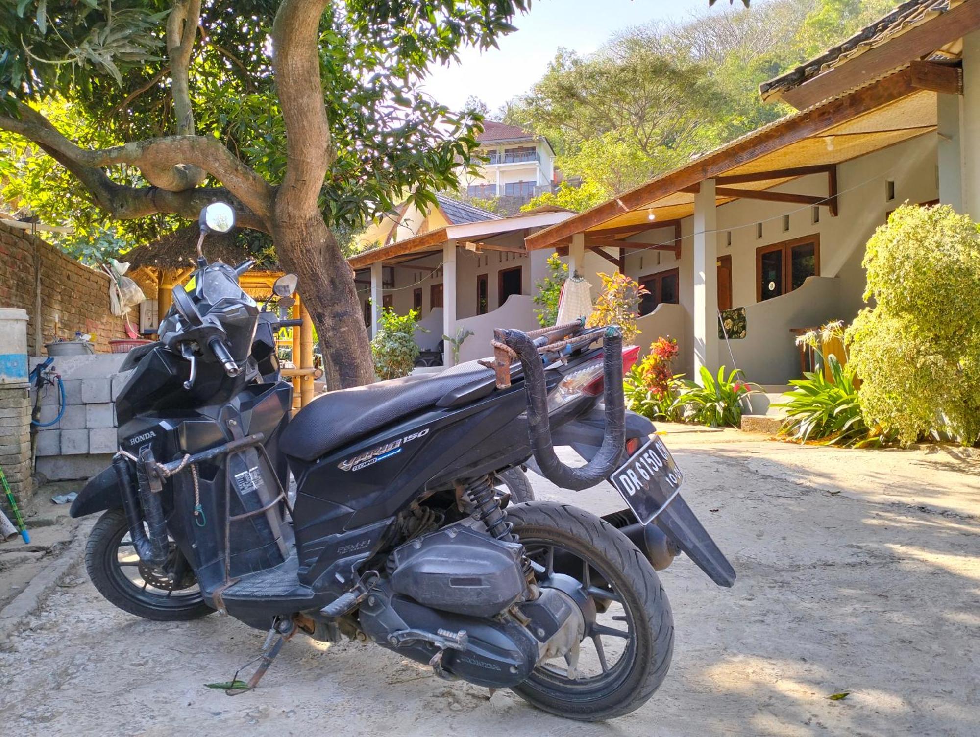 T&T Homestay Kuta  ภายนอก รูปภาพ